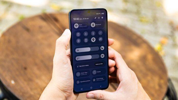 Samsung libera One UI 8.5 para celulares antigos; lançamento gera expectativa