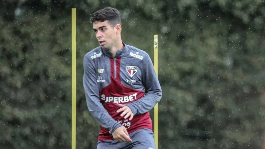 São Paulo FC rescinde contrato com Oscar e paga R$ 10 milhões após crise