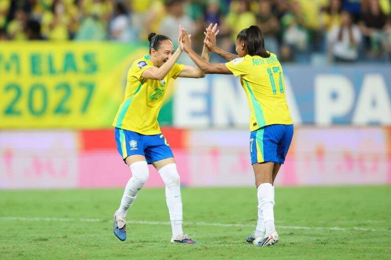 Seleção Brasileira Feminina conquista título do FIFA Series 2026 ao vencer Canadá