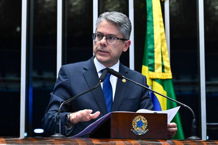 Senador Alessandro Vieira garante prorrogação da CPI do Crime Organizado; tensão aumenta