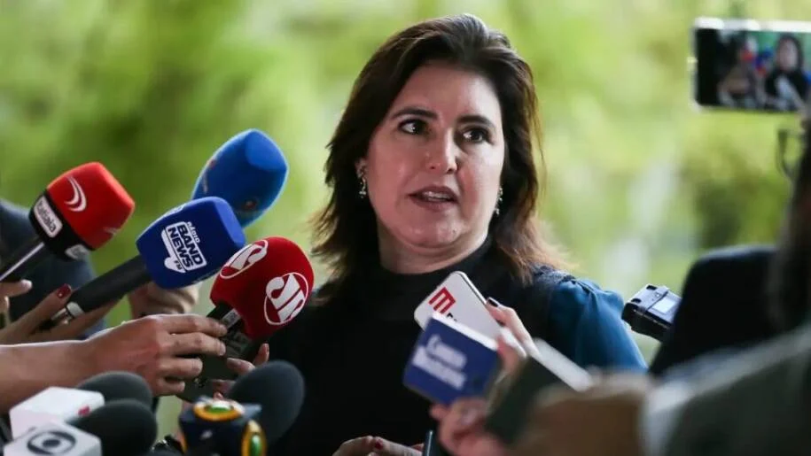 Simone Tebet alerta sobre rombo nas contas públicas e exige ajuste fiscal urgente
