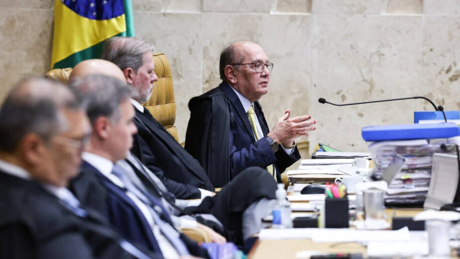 STF declara inconstitucional lei de SC que proíbe cotas raciais em universidades