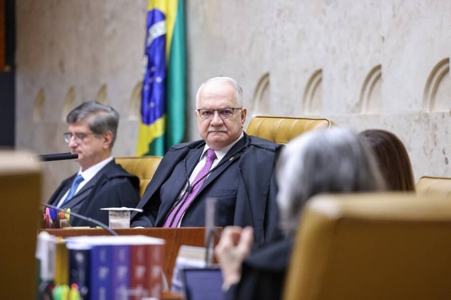 Supremo valida Lei Ferrari enquanto CMN barra apostas esportivas e famílias enfrentam crise