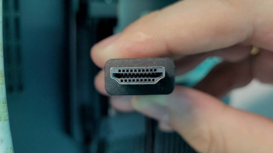 TechTudo revela: comprimento do cabo HDMI pode arruinar sua imagem em 4K!