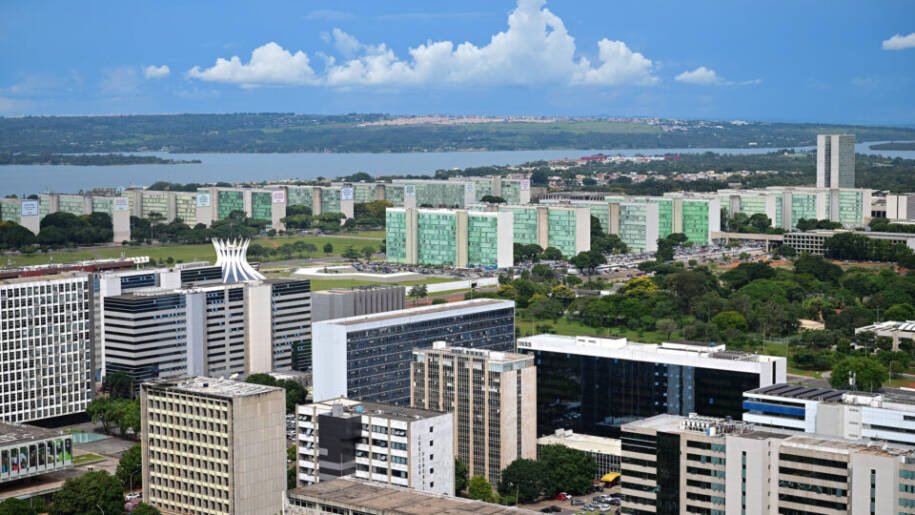 Tesouro Nacional revela aumento de despesas e rombo fiscal alarmante em 2025