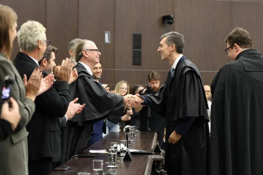 TJSC empossa Andreas Eisele e Silvio Franco em solenidade emocionante