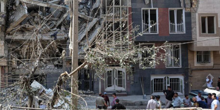 Trump ameaça 'inferno' sobre Irã enquanto Estreito de Ormuz permanece fechado