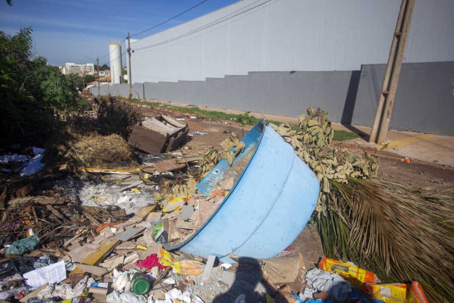 Vanderlan Alves propõe lei que pode afetar 23 cidades de MS sem plano de lixo