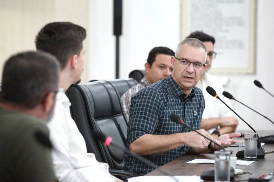 Vereador Bruno Win lidera reunião em Blumenau e propõe parques alagáveis para Vila Nova