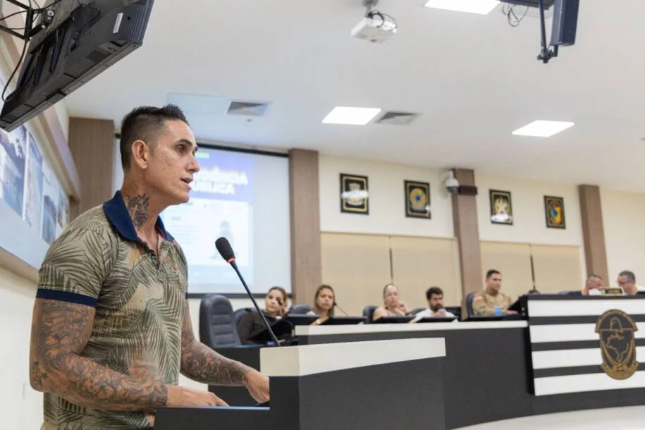 Vereadores de Itapema debatem crise de moradores de rua e pedem soluções urgentes