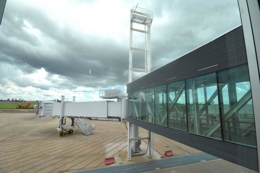 Aena e Asur dominam aeroportos brasileiros enquanto Infraero encolhe drasticamente