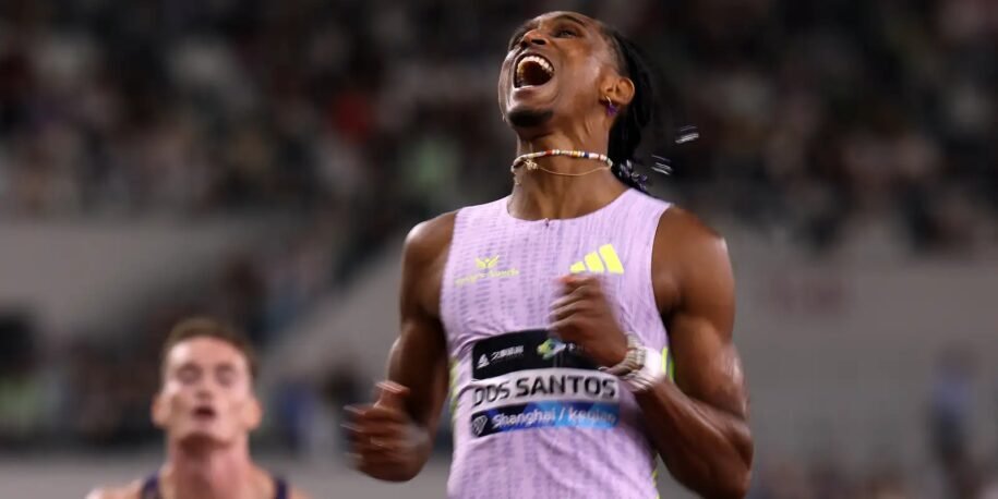 Alison dos Santos vence em Xangai e supera recordista mundial Karsten Warholm
