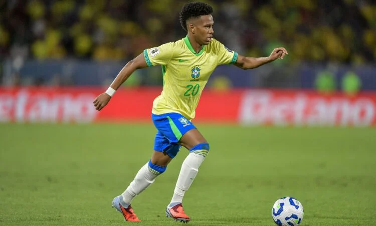 Ancelotti exclui Estêvão e surpreende ao incluir Neymar na pré-lista da Copa
