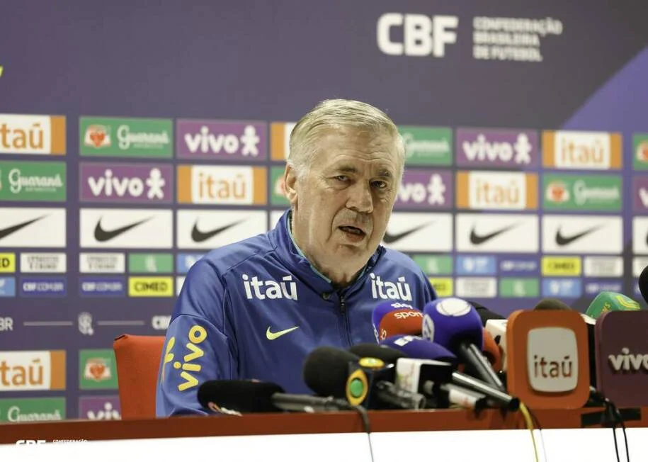 Ancelotti garante Neymar na Copa do Mundo e ignora lesão na panturrilha