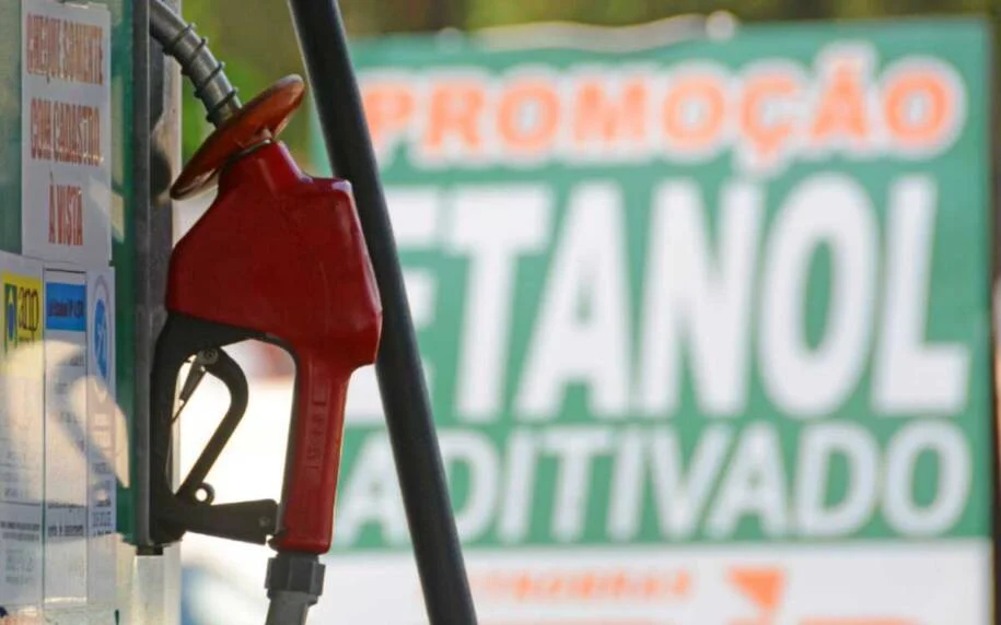 ANP confirma: Preço do etanol despenca em 17 Estados, mas Bahia surpreende!