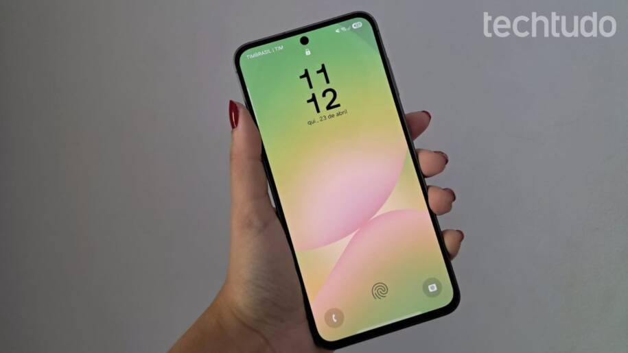 Apple e Samsung reduzem preços de celulares e geram tensão no mercado