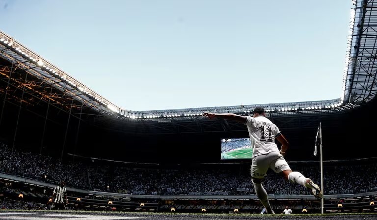 Atlético-MG e Botafogo lideram endividamento de R$ 14,3 bilhões em 2025