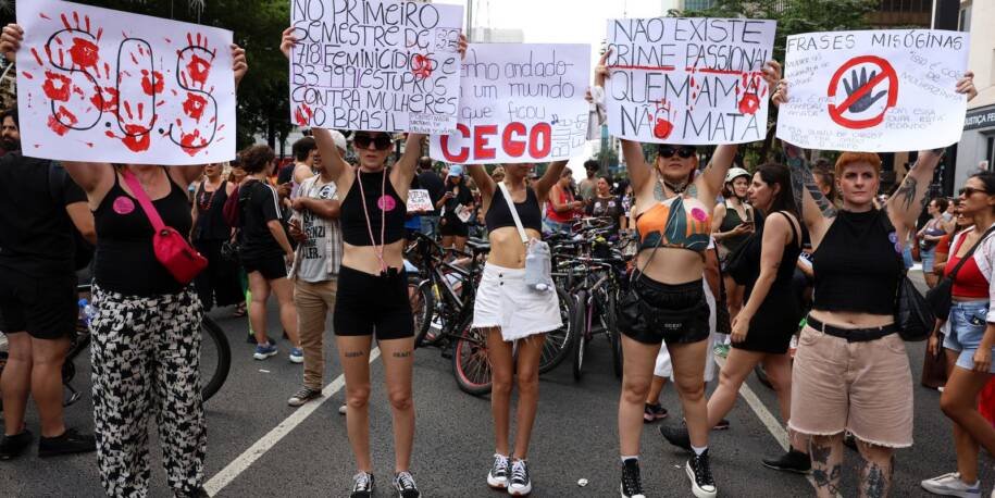 Bancada Feminina lança Programa Antes que Aconteça para combater feminicídios