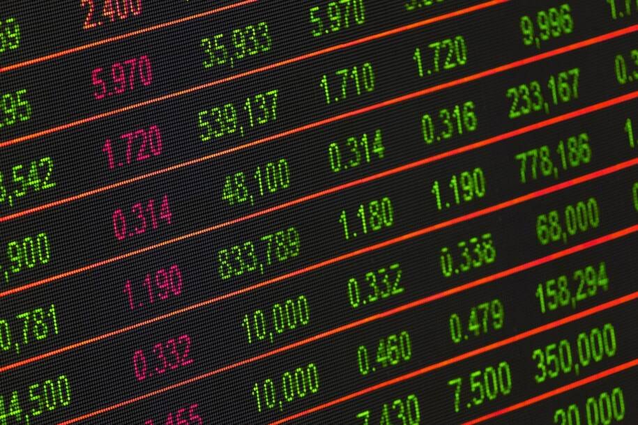 Banco Central revela queda do IBC-Br e projeta Selic em alta; inflação nos EUA preocupa