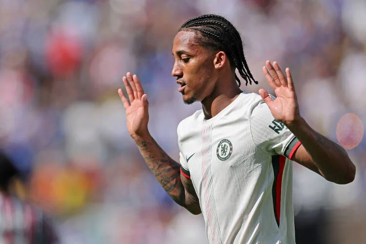 Barcelona acelera negociação para contratar João Pedro do Chelsea e gera expectativa