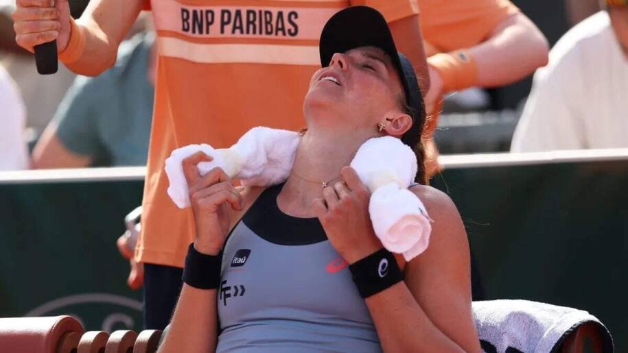 Bia Haddad é eliminada de Roland Garros após derrota para Francesca Jones