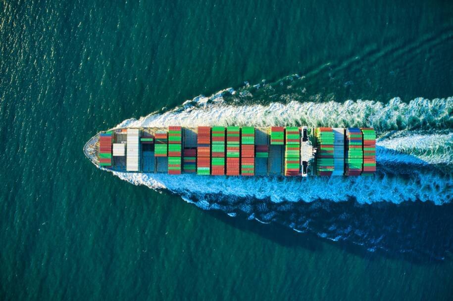 Bloqueio no Estreito de Ormuz derruba exportações brasileiras em US$ 537 milhões