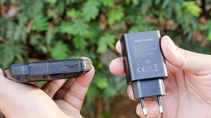 Celulares com 5.000 mAh: Entenda por que demoram mais para carregar!