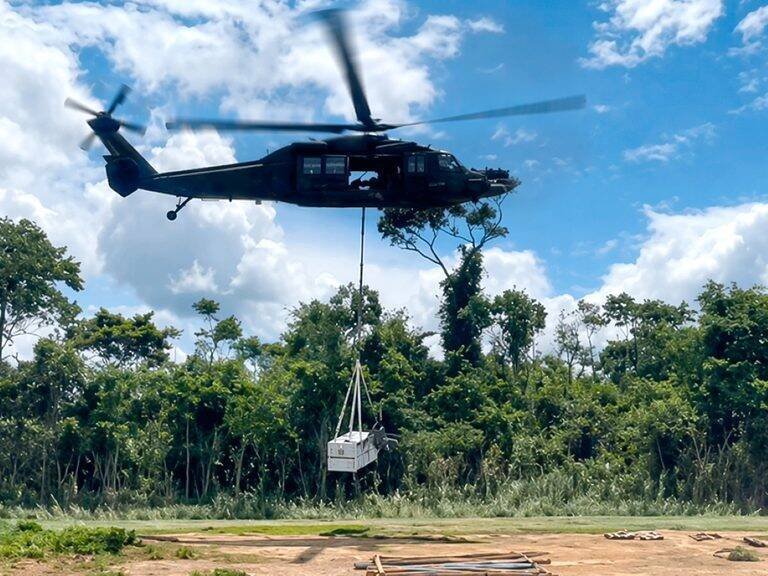 Comando Catrimani II entrega gerador à terra indígena Yanomami e evita crise alimentar
