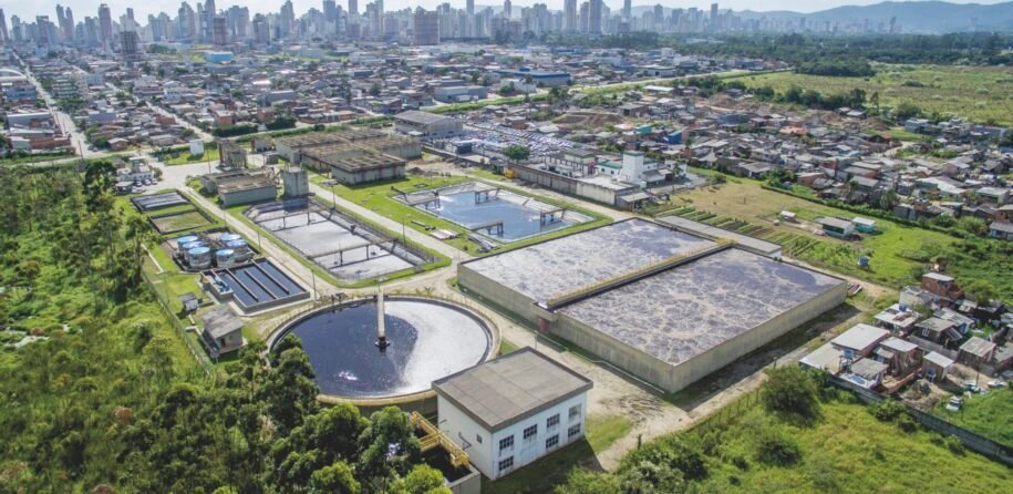 Conasa amplia rede de esgoto em Itapema e promete benefícios à saúde pública
