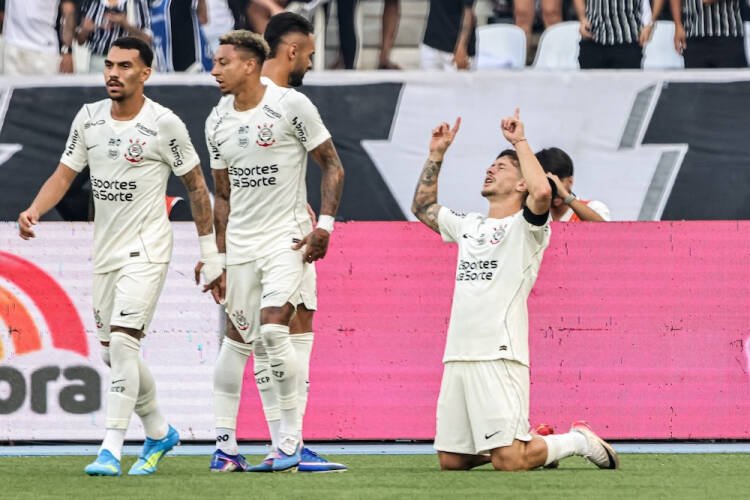 Corinthians cai para zona de rebaixamento após derrota para o Botafogo por 3 a 1