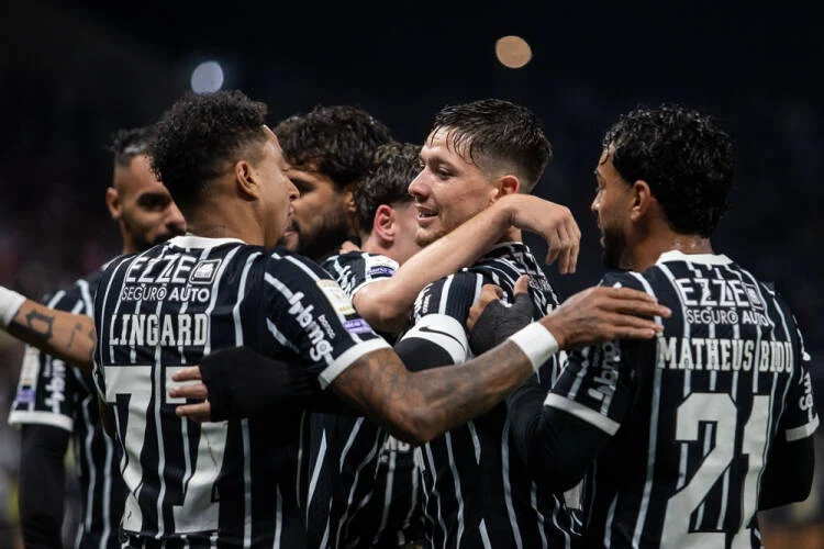 Corinthians derrota São Paulo por 3 a 2 e se afasta do Z-4 no Brasileirão
