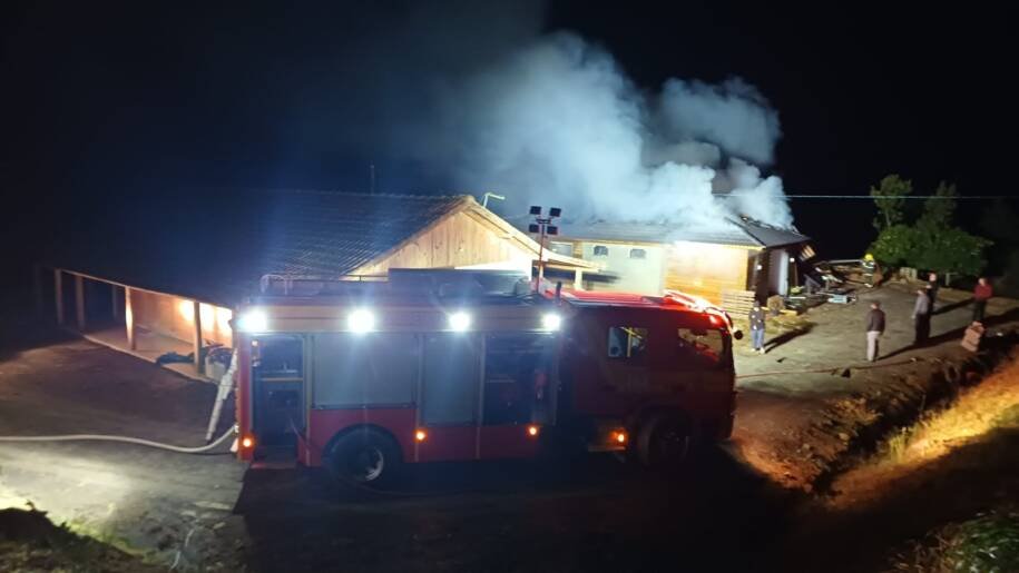 Corpo de Bombeiros alerta para aumento de 10% em incêndios na Serra catarinense