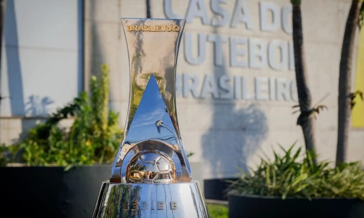 Cultura do Imediatismo: Clubes Brasileiros Trocam Técnicos em Série Alarmante
