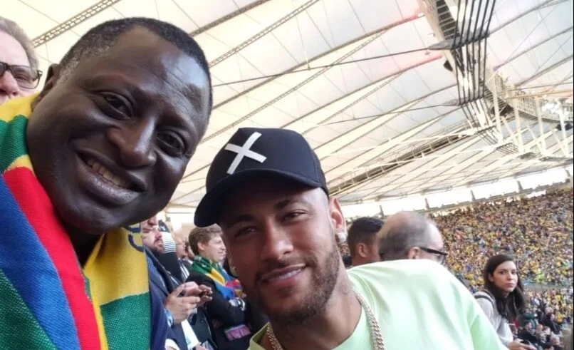 Deputado Hélio Lopes pede convocação de Neymar e gera polêmica na CBF