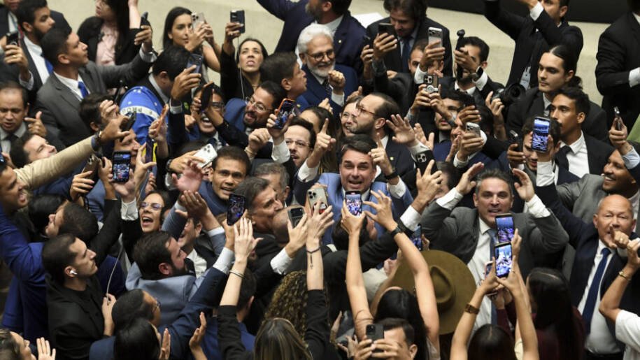 Direita celebra rejeição de Jorge Messias e novas vitórias no Congresso