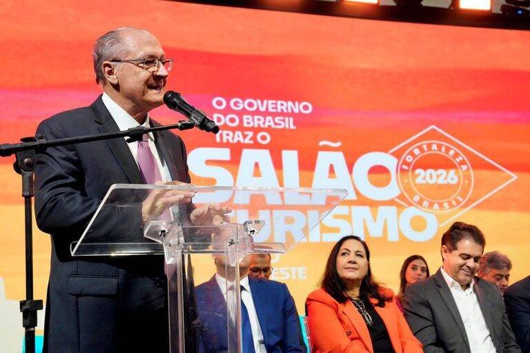 Geraldo Alckmin anuncia R$ 826 milhões para turismo no 10º Salão em Fortaleza
