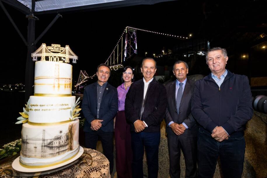 Governador Jorginho Mello celebra 100 anos da Ponte Hercílio Luz em Florianópolis