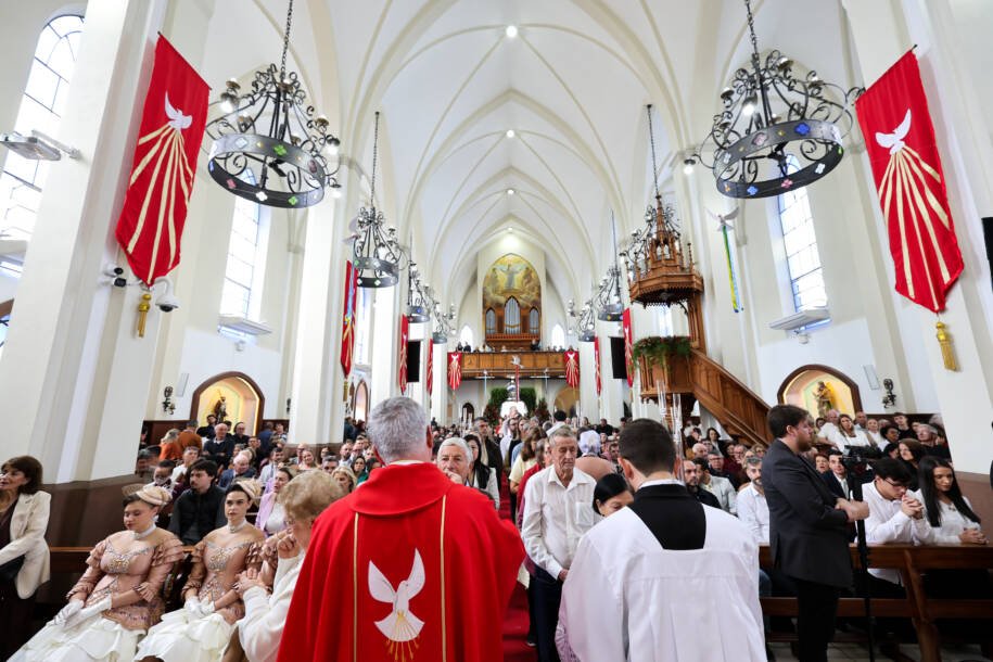 Governador Jorginho Mello celebra 172ª Festa do Divino e reforça tradições