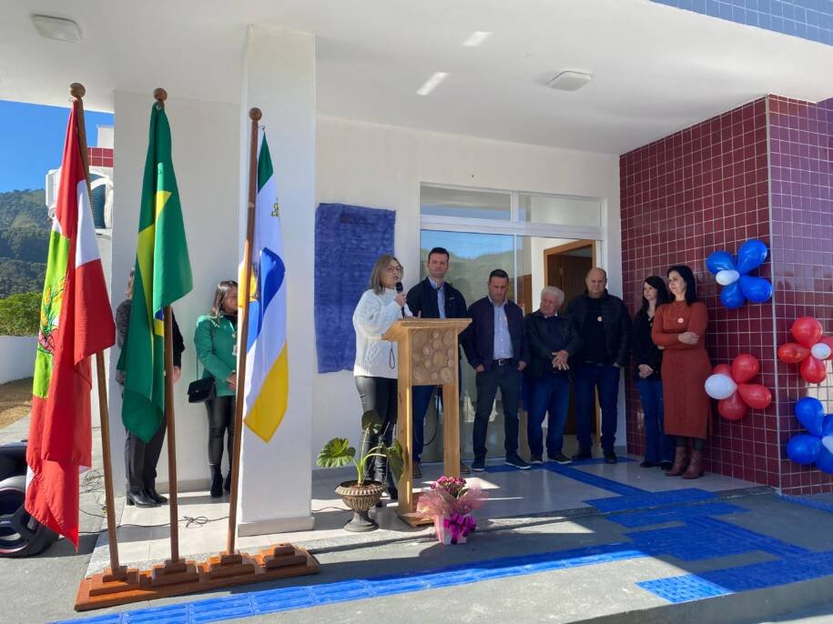 Governador Jorginho Mello entrega nova unidade do Cras em Urubici e garante apoio a 700 famílias