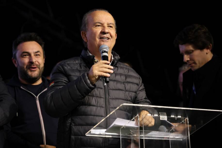 Governador Jorginho Mello libera R$ 2 milhões e celebra festa em Lages