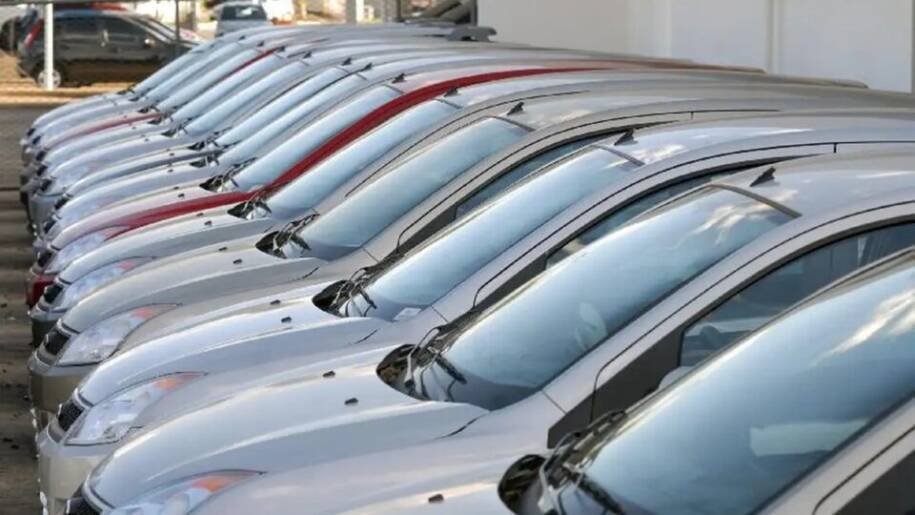 Governo Lula libera até R$ 30 bilhões para motoristas de app e taxistas em crise