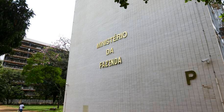 Governo regulamenta split payment e altera cobrança de CBS e IBS em 2023