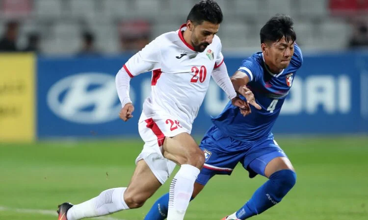 Hamza Al-Dardour lidera artilharia da Jordânia e busca Copa do Mundo em 2026