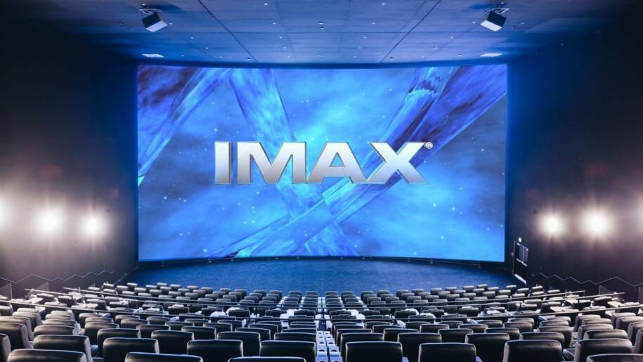 IMAX vê ações dispararem 14% após rumores de venda; Netflix e Apple na disputa