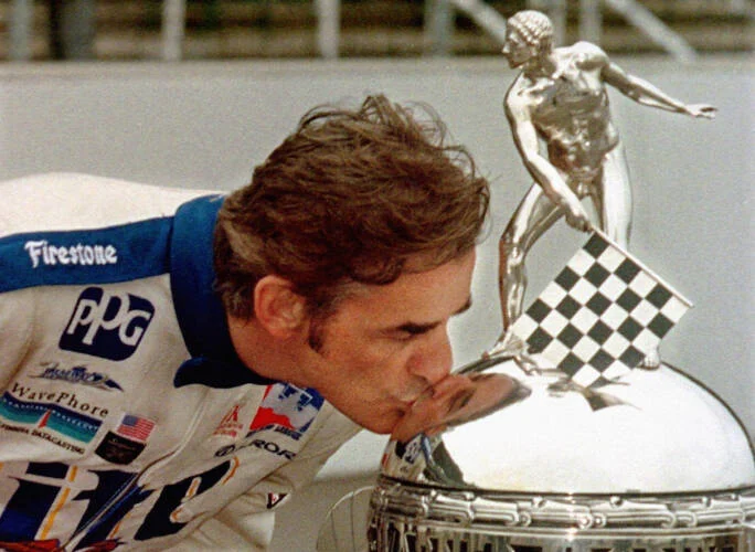 Indianapolis Motor Speedway: Recordes de velocidade desafiam limites e história