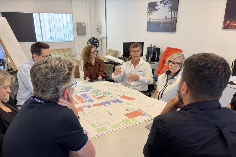 Itajaí se prepara para The Ocean Race 2027 com visita de comitiva internacional