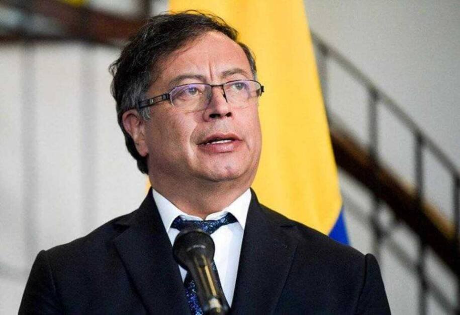 Iván Cepeda lidera eleições na Colômbia enquanto Gustavo Petro enfrenta crise