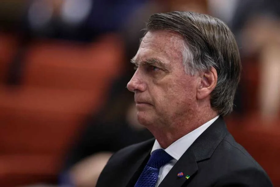 Jair Bolsonaro apresenta boa evolução clínica e permanece internado em Brasília