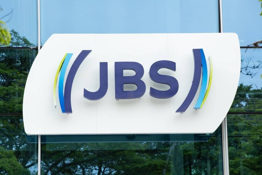 JBS enfrenta desafios no varejo enquanto Ibovespa sobe após ata do Copom