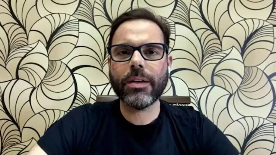 Jorge Seif alerta sobre fragmentação de votos e candidatura de Flávio Bolsonaro em 2026